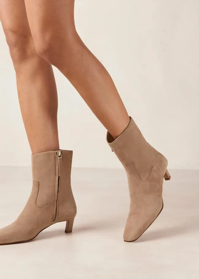 ALOHAS Boots Nash 8211 Beige Heeled Ankle Boots 8211 Women