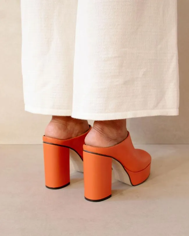 ALOHAS Clogs Clock Out 8211 Orange Leather Mules 8211 Women