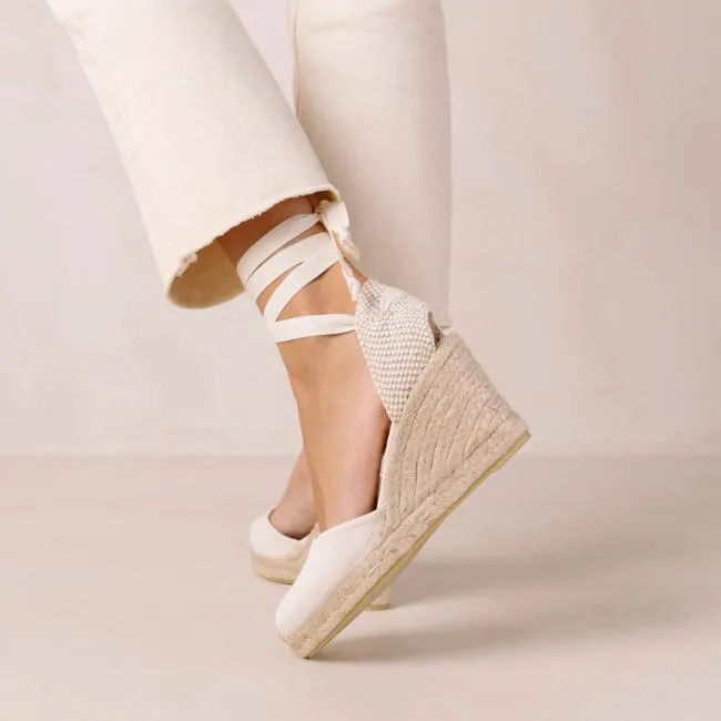 ALOHAS Espadrilles Clara By Day 8211 White Canvas Espadrilles 8211 Women