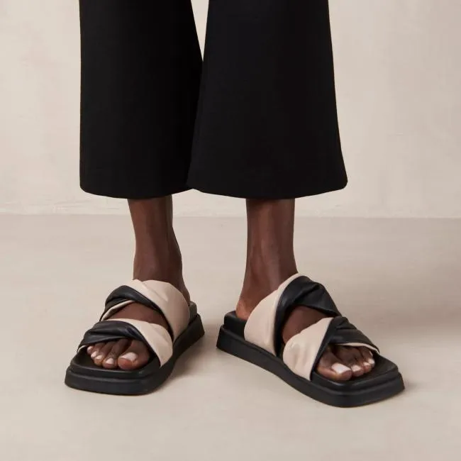 ALOHAS Mules Shaka Bicolor 8211 Black And White Leather Sandals 8211 Women