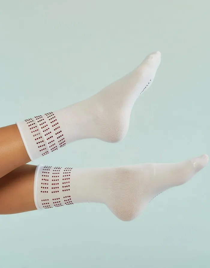 Crystal Sport Socks 8211 Whtred Women Cynthia Rowley Accessories