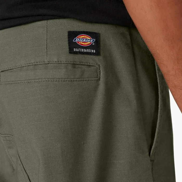 Dickies Cargo Dickies Skateboarding Regular Fit Cargo Shorts 11034 Moss Green Moss Green ms 8211 Men Dickies Cargo Dickies Skateboarding Regular Fit Cargo Shorts 11034 Moss Green Moss Green ms 8211 Men