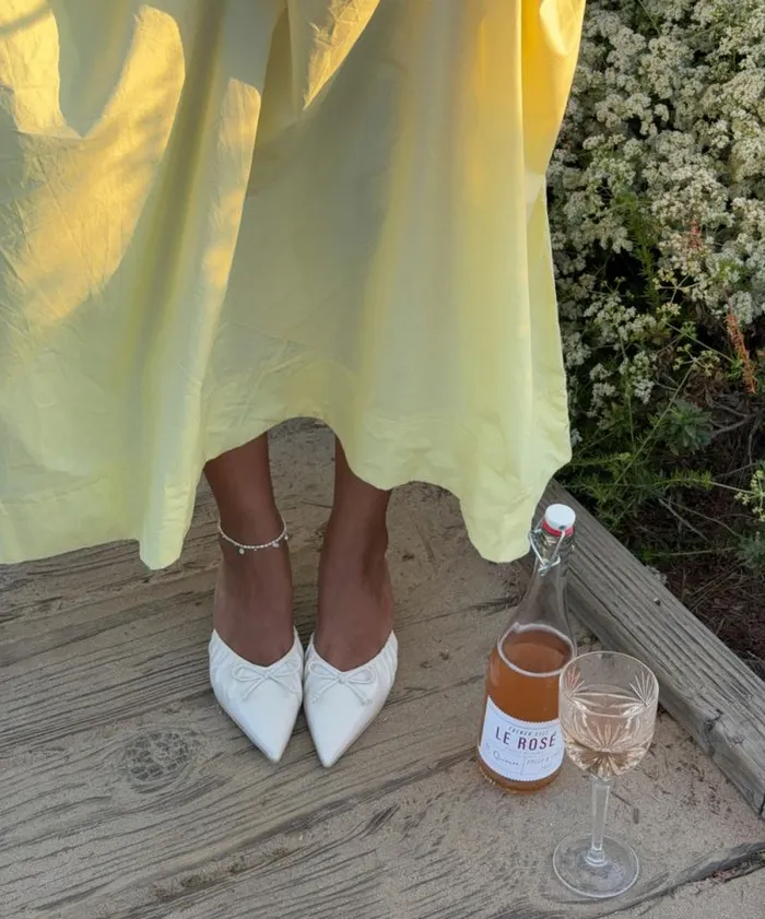 Dolce Vita Kairi Mid Heels Ivory Crinkle Patent Women Mules and Clogs