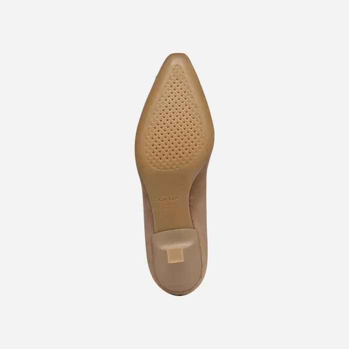 Geox Pumps GISELDA R WOMAN Mud Medium Heel Pumps Mud 8211 Woman