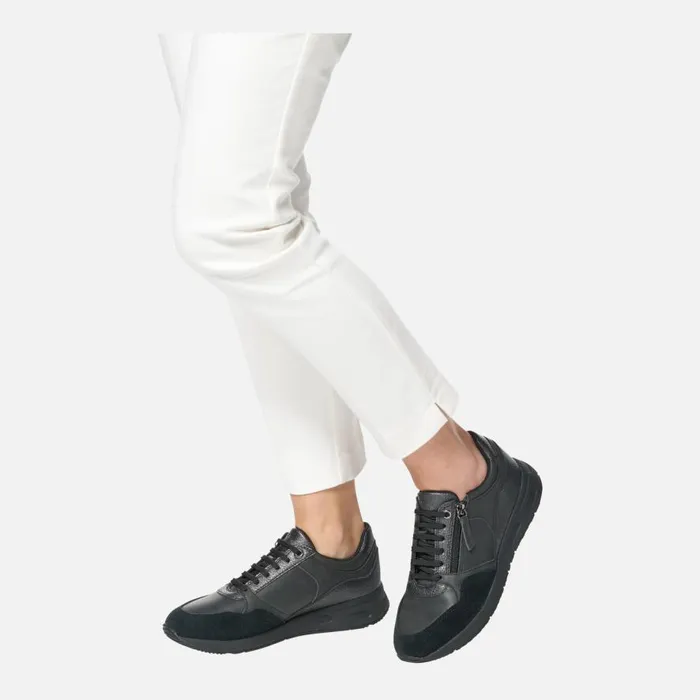 Geox Sneakers BULMYA WOMAN Black Low Top Sneakers Black 8211 Woman
