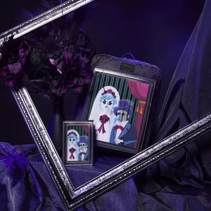 Haunted Mansion The Black Widow Bride Portrait Lenticular Card Holder Unisex Loungefly Bags and Wallets Haunted Mansion The Black Widow Bride Portrait Lenticular Card Holder Unisex Loungefly Bags and Wallets