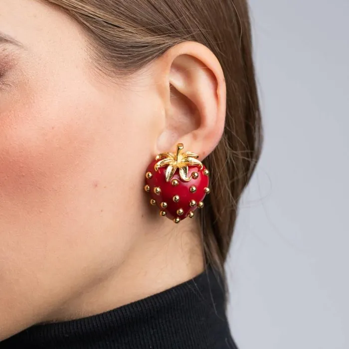 Kenneth Jay Lane Dark Color Earrings Women Polished Gold Strawberry Clip Earrings Kenneth Jay Lane Dark Color Earrings Women Polished Gold Strawberry Clip Earrings