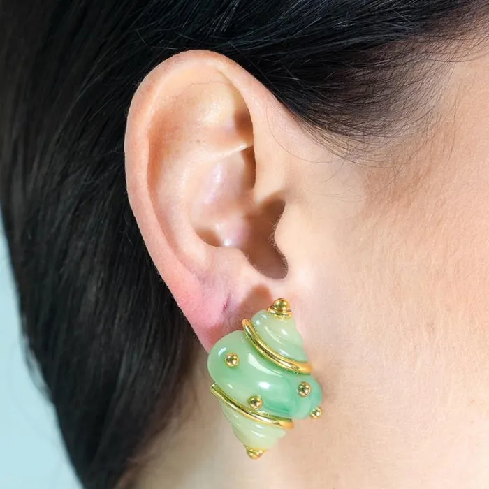 Kenneth Jay Lane Light Color Earrings Women Jade Seashell Clip Earrings Kenneth Jay Lane Light Color Earrings Women Jade Seashell Clip Earrings