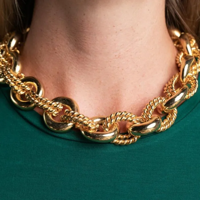 Kenneth Jay Lane Metallic Finish Necklaces Women Polished Gold Link Necklace