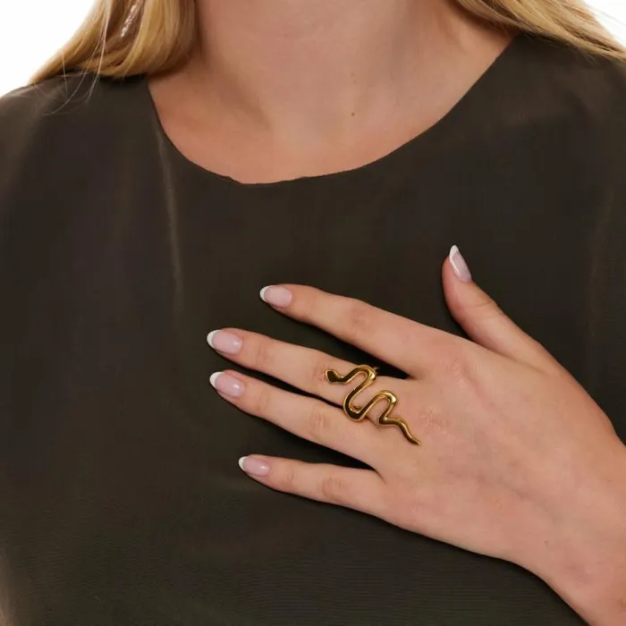 Kenneth Jay Lane Metallic Finish Rings Women Polished Gold Serpentine Snake Ring Kenneth Jay Lane Metallic Finish Rings Women Polished Gold Serpentine Snake Ring