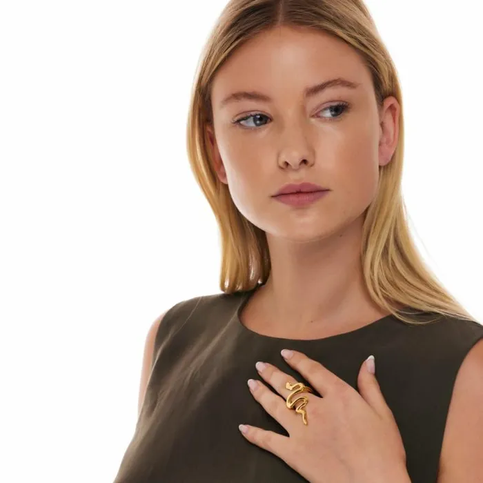 Kenneth Jay Lane Metallic Finish Rings Women Polished Gold Serpentine Snake Ring Kenneth Jay Lane Metallic Finish Rings Women Polished Gold Serpentine Snake Ring