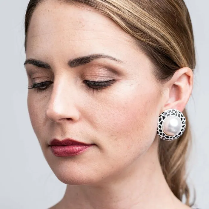 Kenneth Jay Lane Natural Earrings Women Cultura Pearl Center Button Clip Earrings
