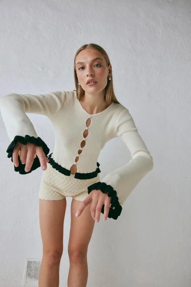 Long Sleeve Women VRG GRL Zoey Knit Top Cream