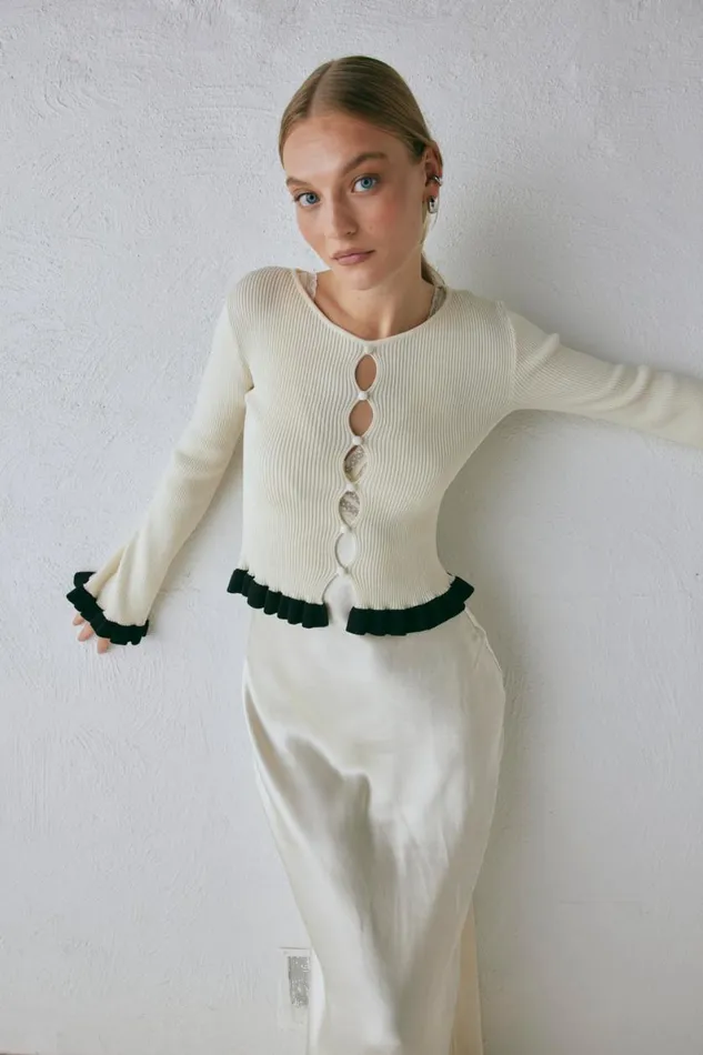 Long Sleeve Women VRG GRL Zoey Knit Top Cream Long Sleeve Women VRG GRL Zoey Knit Top Cream