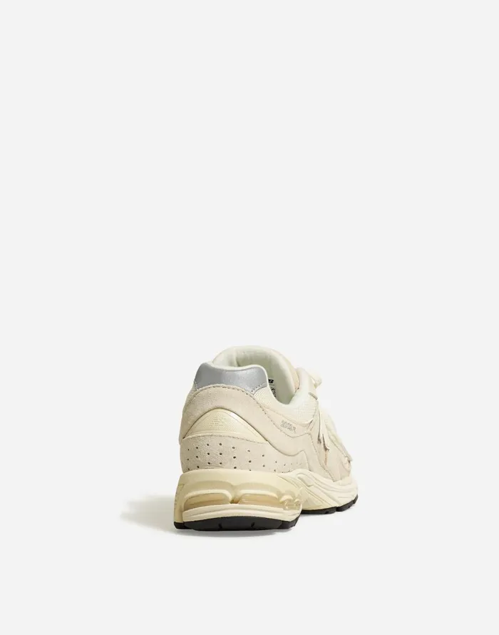 Madewell New Balance Unisex 2002R Sneakers Calm Taupe Women Sneakers