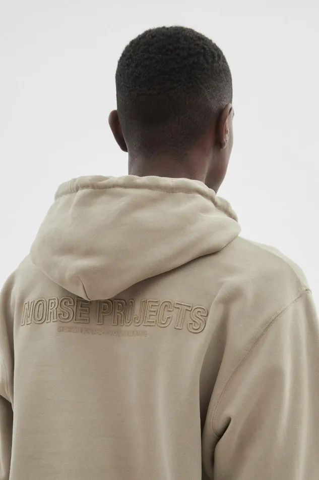 Men Norse Projects Sweatshirts Arne Relaxed Fleece N Logo Hoodie Sand