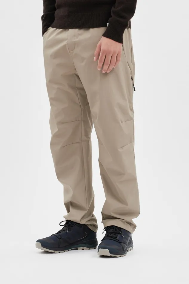 Men Norse Projects Trousers Alvar GoreTex Infinium Tech Trouser Sand