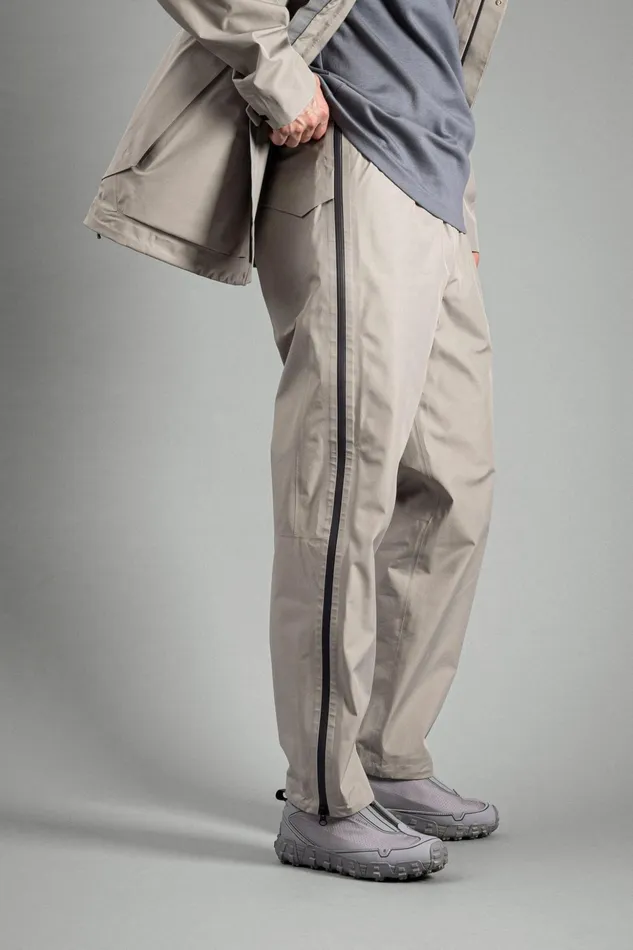 Men Norse Projects Trousers GoreTex 3L Rain Pant Mid Khaki
