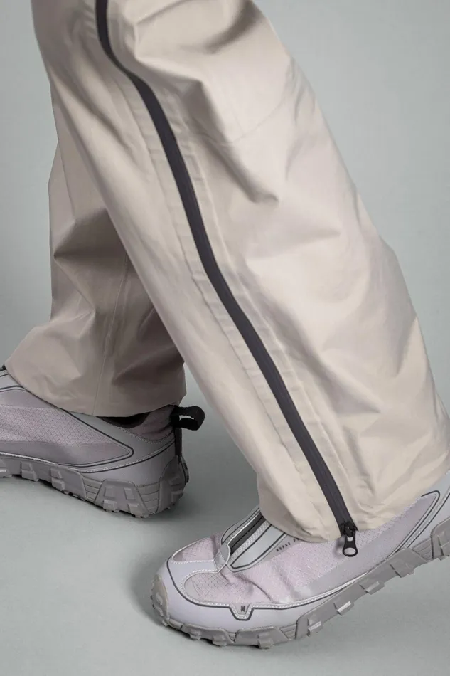 Men Norse Projects Trousers GoreTex 3L Rain Pant Mid Khaki