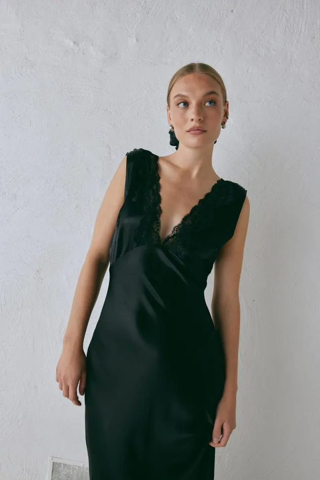 MidiMaxi Dresses Women VRG GRL Tully Satin Maxi Dress Black