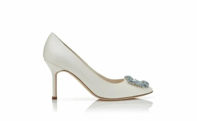 Pumps Women Manolo Blahnik HANGISI BRIDAL 90Cream Satin Jewel Buckle Pumps Pumps Women Manolo Blahnik HANGISI BRIDAL 90Cream Satin Jewel Buckle Pumps