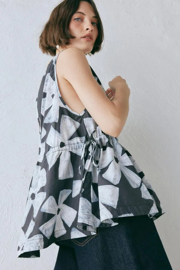 Sleeveless Women VRG GRL Indi Top Fiore Sleeveless Women VRG GRL Indi Top Fiore