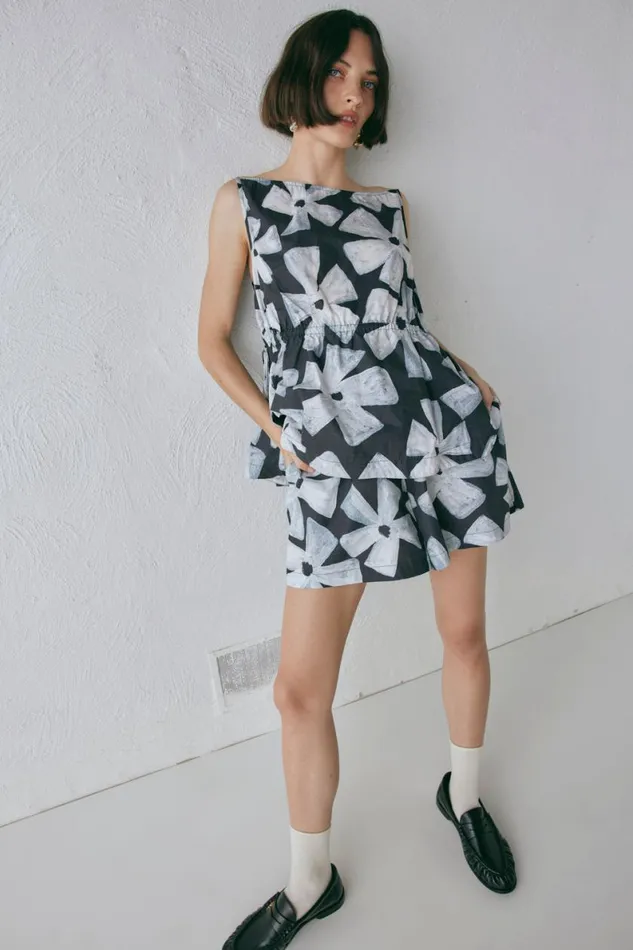 Sleeveless Women VRG GRL Indi Top Fiore Sleeveless Women VRG GRL Indi Top Fiore