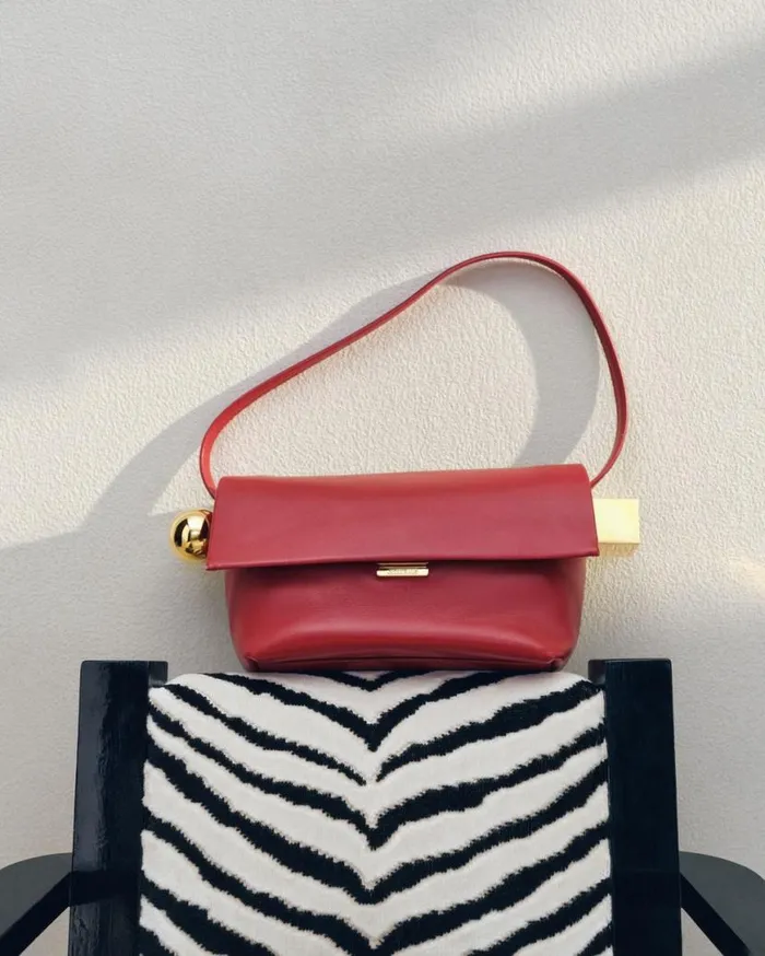 The Rond Carr Dark Red Women JACQUEMUS Shoulder Bags The Rond Carr Dark Red Women JACQUEMUS Shoulder Bags