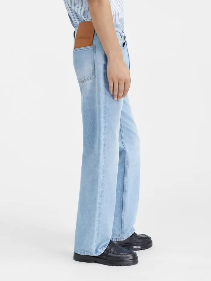 The Straight DeNmes Denim Pants Light Bluetabac Men JACQUEMUS Denim The Straight DeNmes Denim Pants Light Bluetabac Men JACQUEMUS Denim