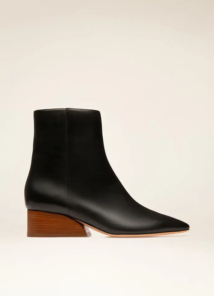 Women Bally Boots Glenda 8211 Leather Boots In Black