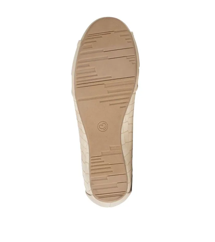 Women Baretraps Flats and Loafers Mabely Flat Milkyway