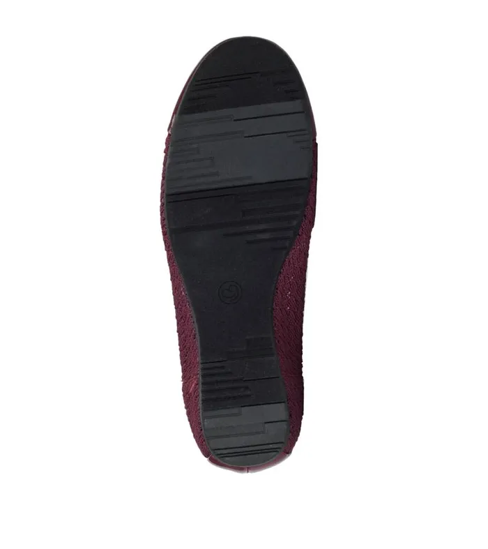 Women Baretraps Flats and Loafers Mia Casual Flat Dark Cherry Women Baretraps Flats and Loafers Mia Casual Flat Dark Cherry