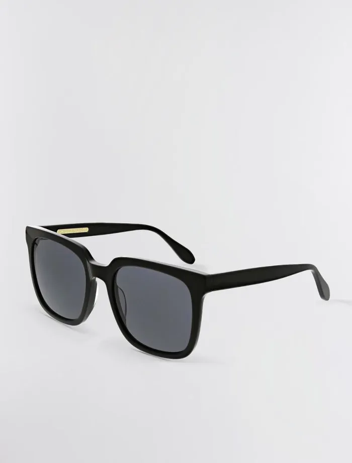 Women BCBG Sunglasses Classic Square Sunglasses Black