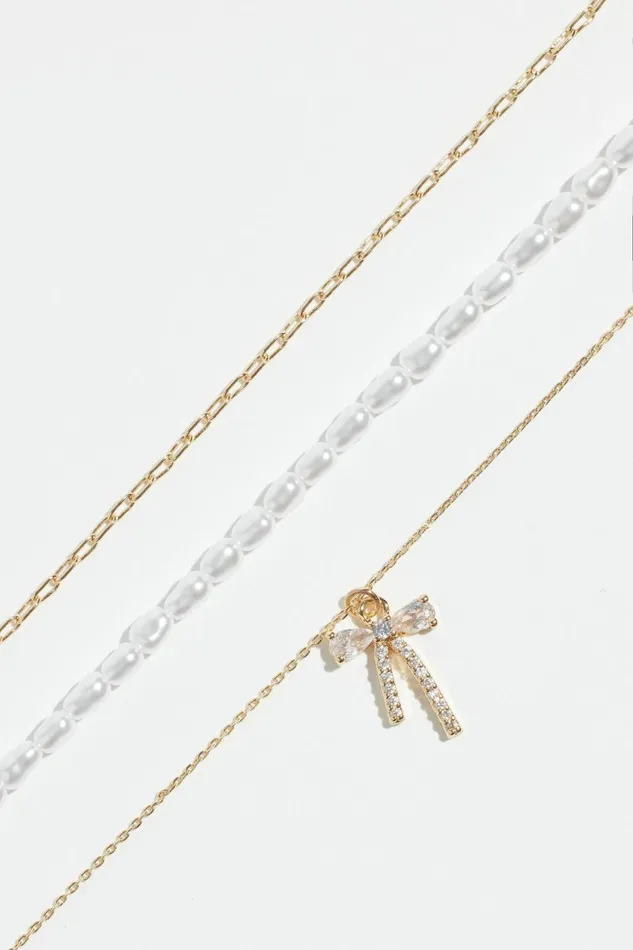 Women Dynamite Necklaces 3Pack Pearl and Bow Necklaces White