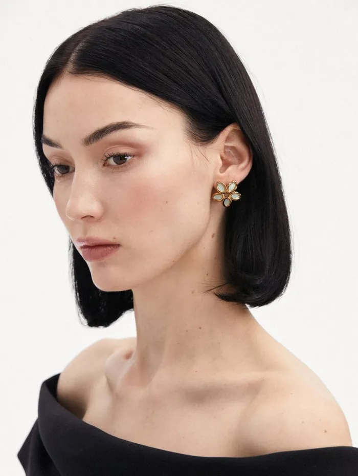 Women Enamel O Flower Earrings Green Oscar De La Renta Earrings Women Enamel O Flower Earrings Green Oscar De La Renta Earrings