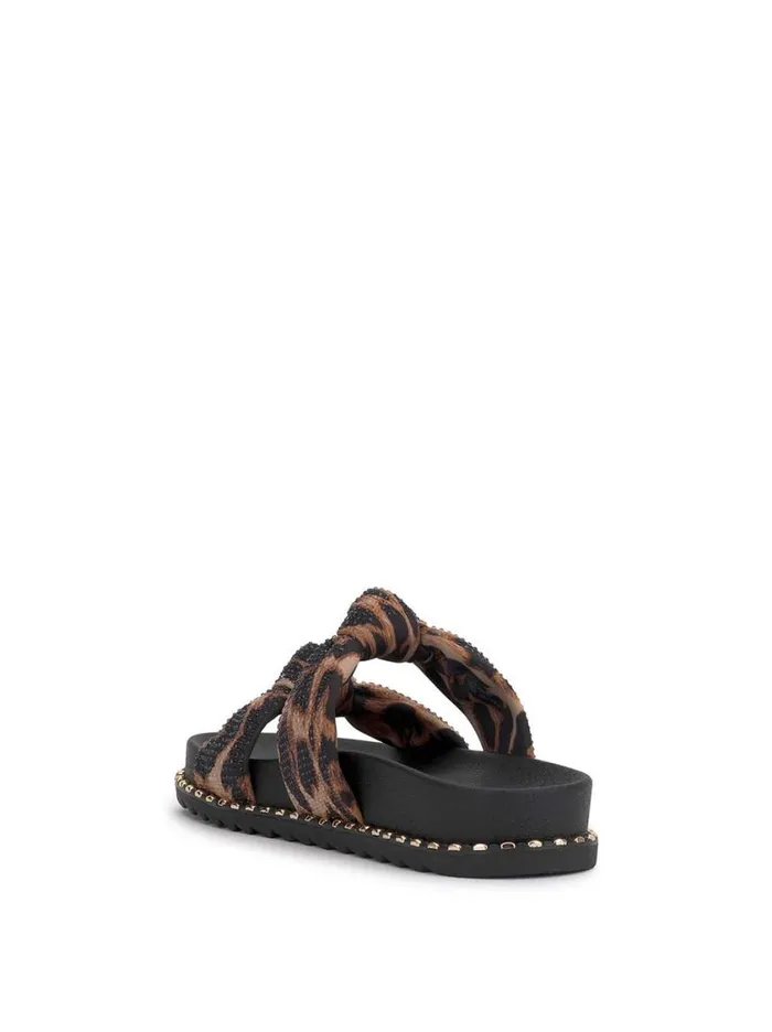 Women Flats Jessica Simpson Caralyna Flat Sandal In Leopard