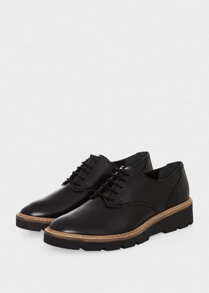 Women HOBBS Flats Chelsey LaceUp Black