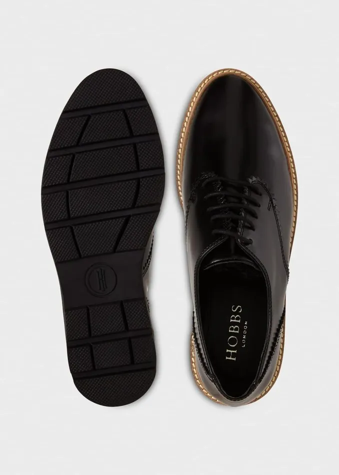 Women HOBBS Flats Chelsey LaceUp Black