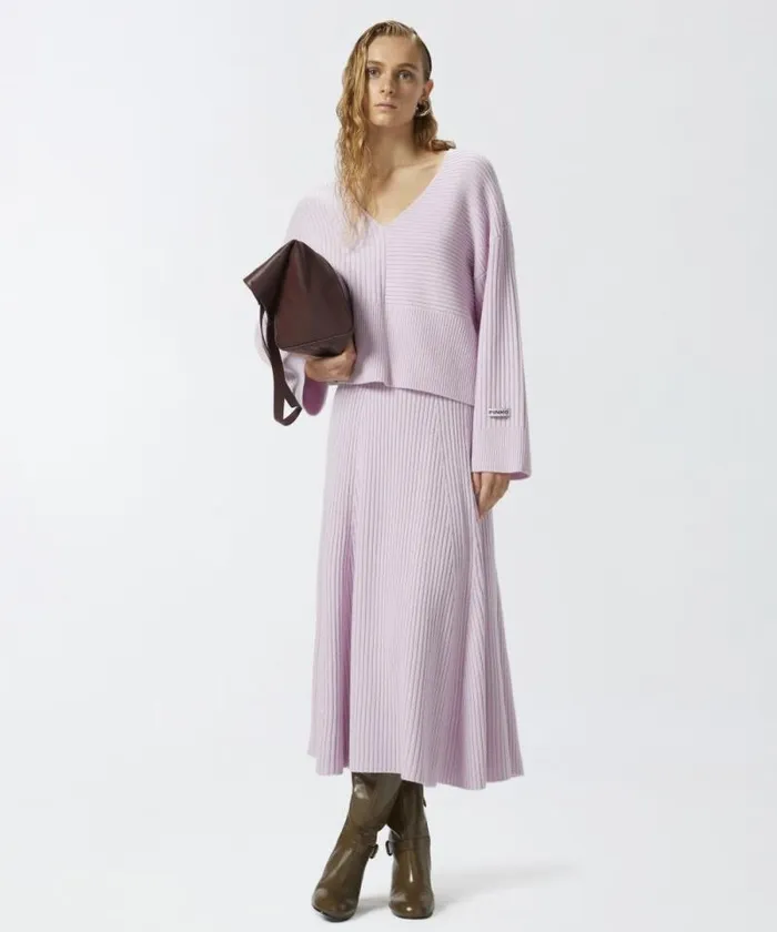 Women Knitwear Pinko Wool And Cashmere Vneck Ribbed Sweater Lilacseductive Orchid Women Knitwear Pinko Wool And Cashmere Vneck Ribbed Sweater Lilacseductive Orchid