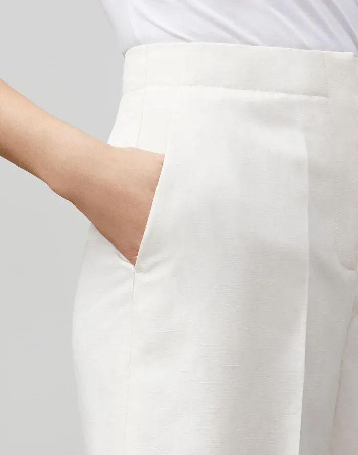 Women Lafayette 148 New York Pants and Shorts PlusSize Ryerson Bermuda Short In Coastal Cloth Alabaster