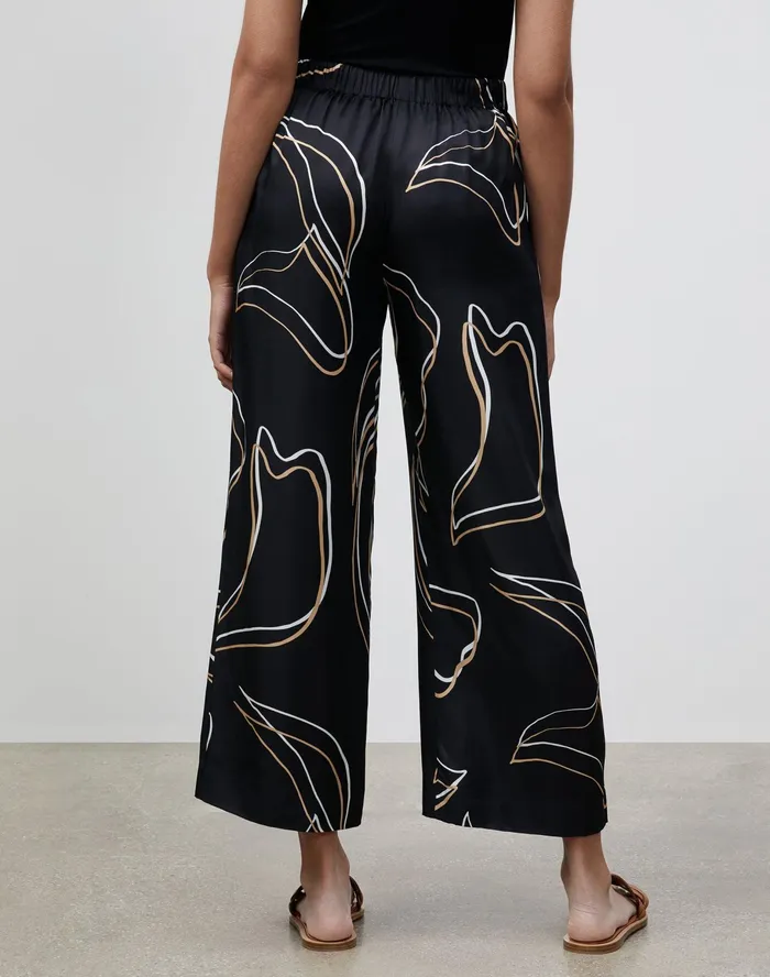 Women Lafayette 148 New York Pants and Shorts Riverside Cropped Pant In Garden Contour Print Black Multi