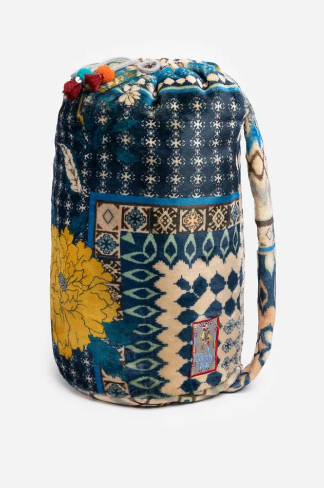 Women Laurel Canyon Cozy Blanket Kelso Johnny Was Blankets