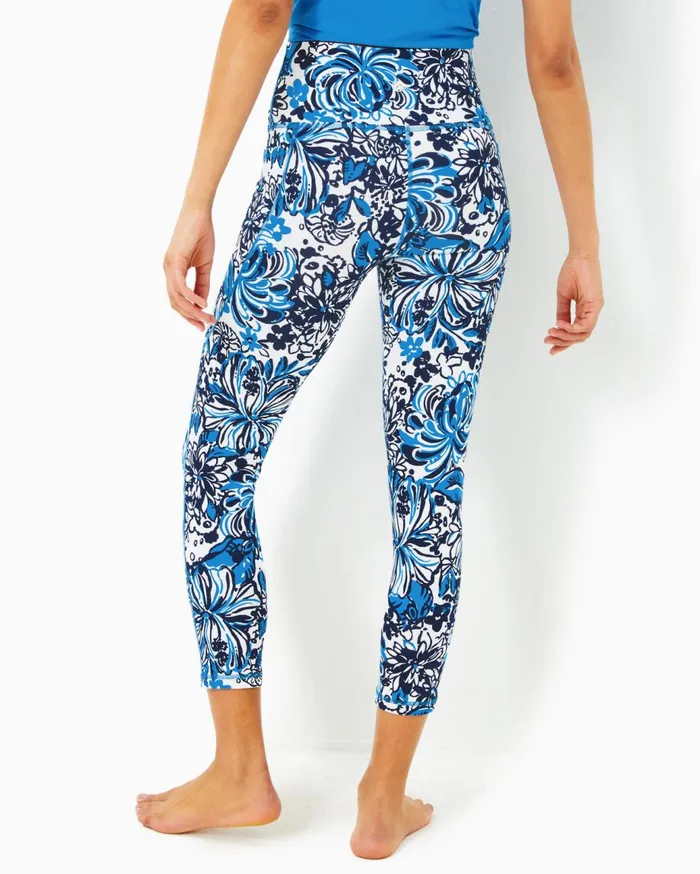 Women Lilly Pulitzer Tops UPF 50 Luxletic Lilu Bra Tank Top Low Tide Navy Pandarama Women Lilly Pulitzer Tops UPF 50 Luxletic Lilu Bra Tank Top Low Tide Navy Pandarama