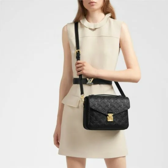 Women Pochette Metis Bag Louis Vuitton Louis Vuitton Pochette Metis Navy M44071 Pink M44018 Black M41487 8211 Louis Vuitton Handbag Store